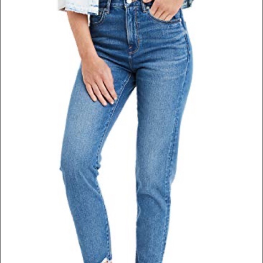 American eagle medium wash mom jean size 10